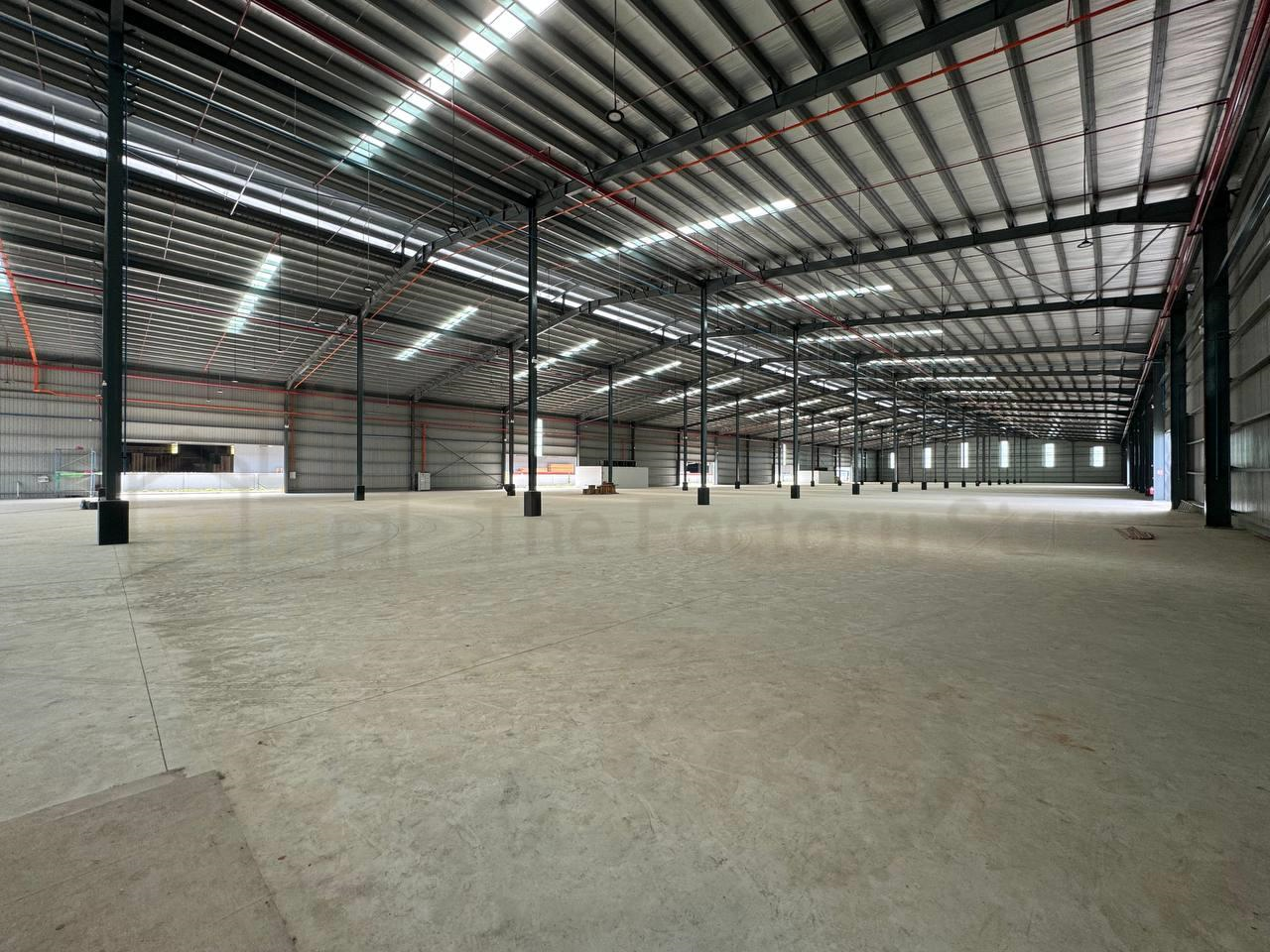 Senai Detached Factory for Rent with  1 1/2 storey office building 
