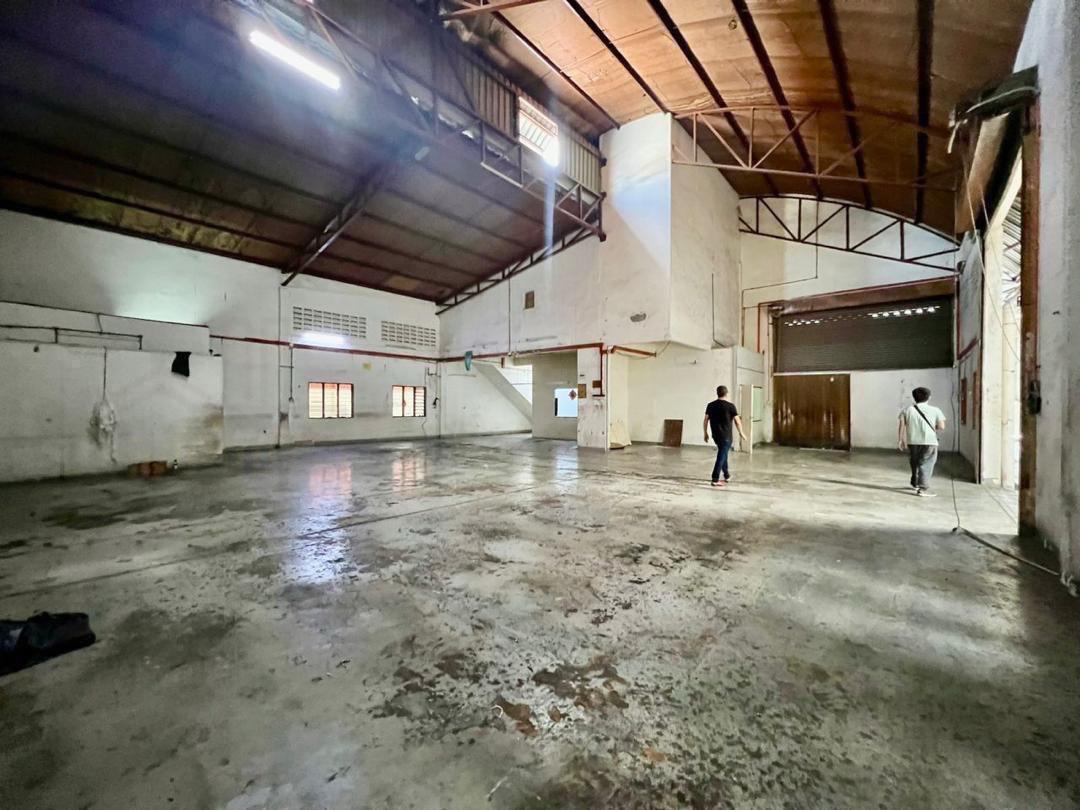 Senai Idaman Detached Factory for Sale with office building
